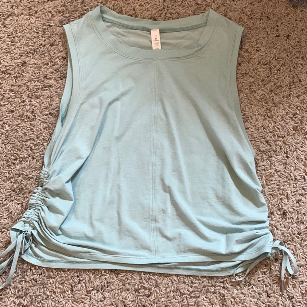 Lululemon tank top